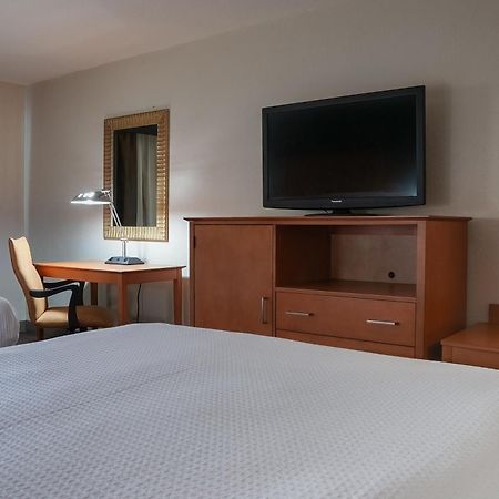 American Inn & Suites Ferndale Luaran gambar